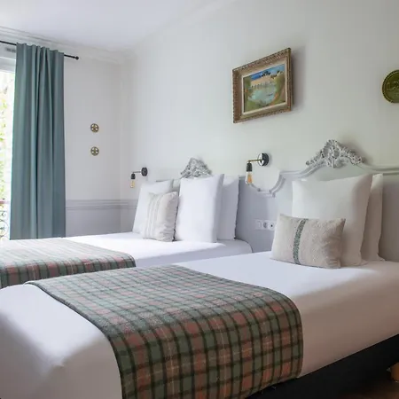 De La Porte Dorée Hotel 3*