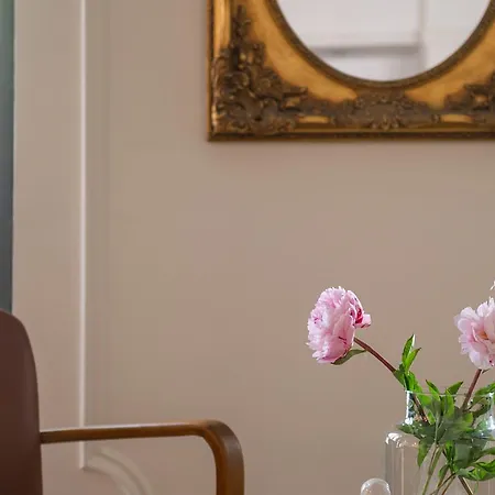 De La Porte Dorée Hotel 3*