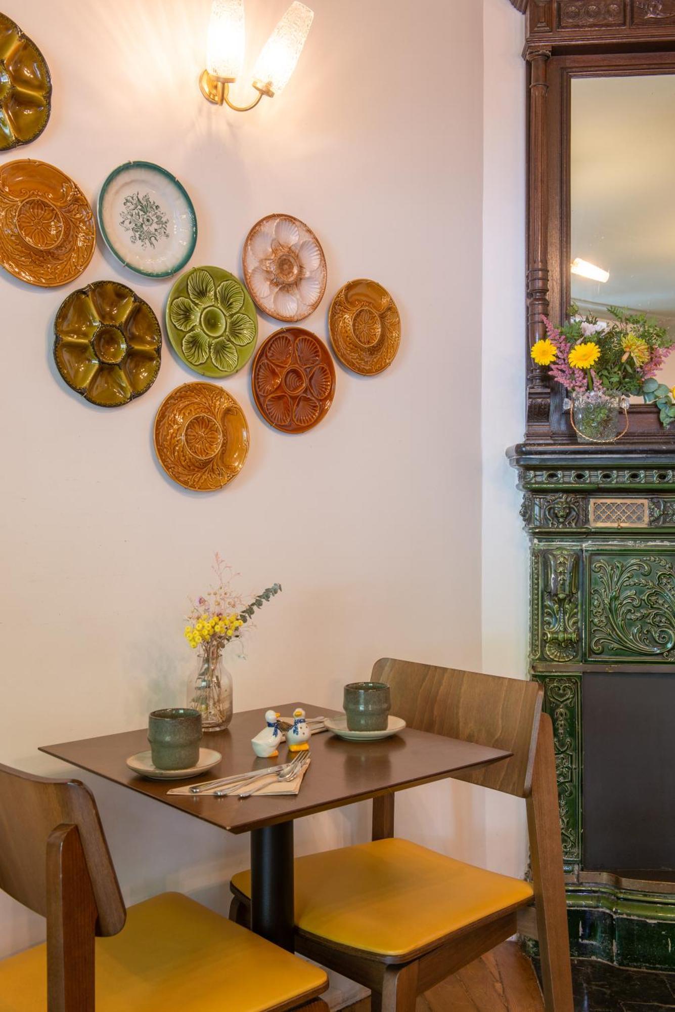 Hotel De La Porte Doree Paris