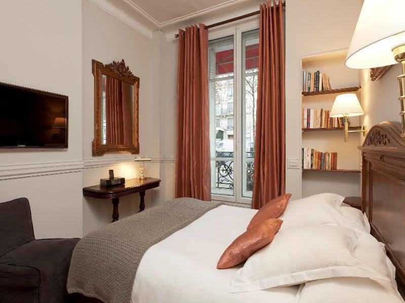 Hotel De La Porte Dorée Parigi